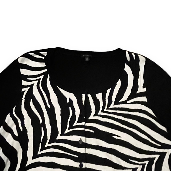 Talbots Cardigan Sweater Zebra Print Black White Classic 3/4 sleeve Size 1X - Picture 2 of 6